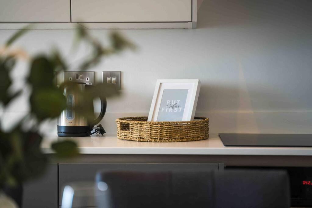 Beautiful Beach Side Apartment トーキー エクステリア 写真