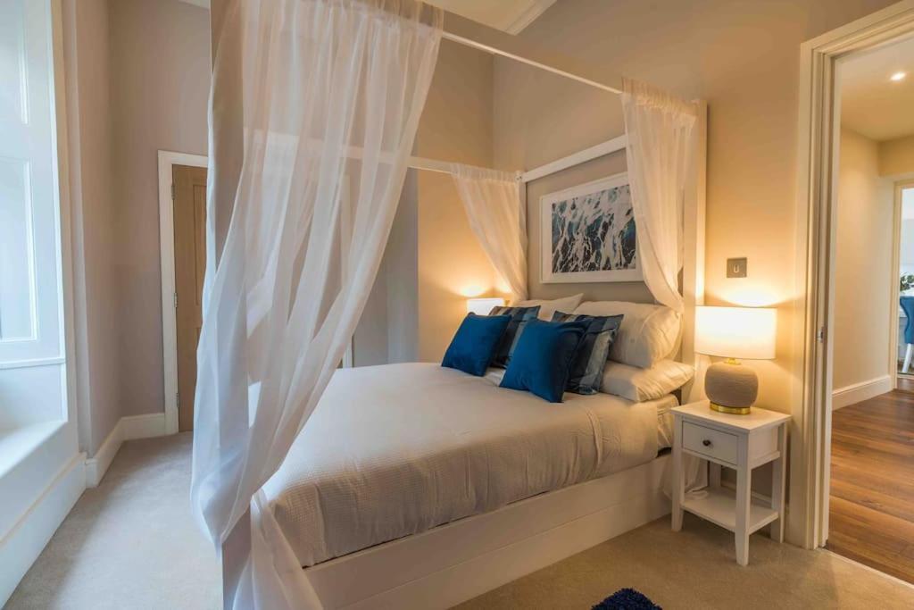 Beautiful Beach Side Apartment トーキー エクステリア 写真