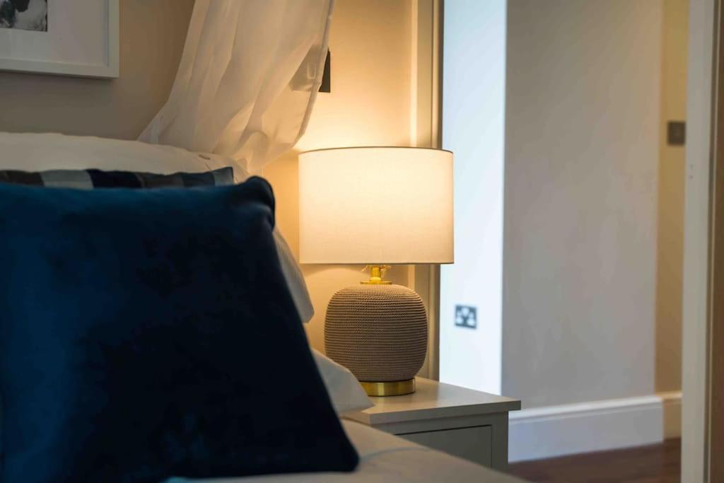 Beautiful Beach Side Apartment トーキー エクステリア 写真