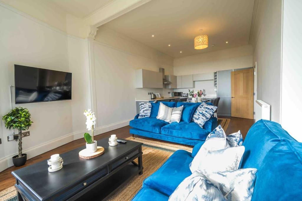 Beautiful Beach Side Apartment トーキー エクステリア 写真