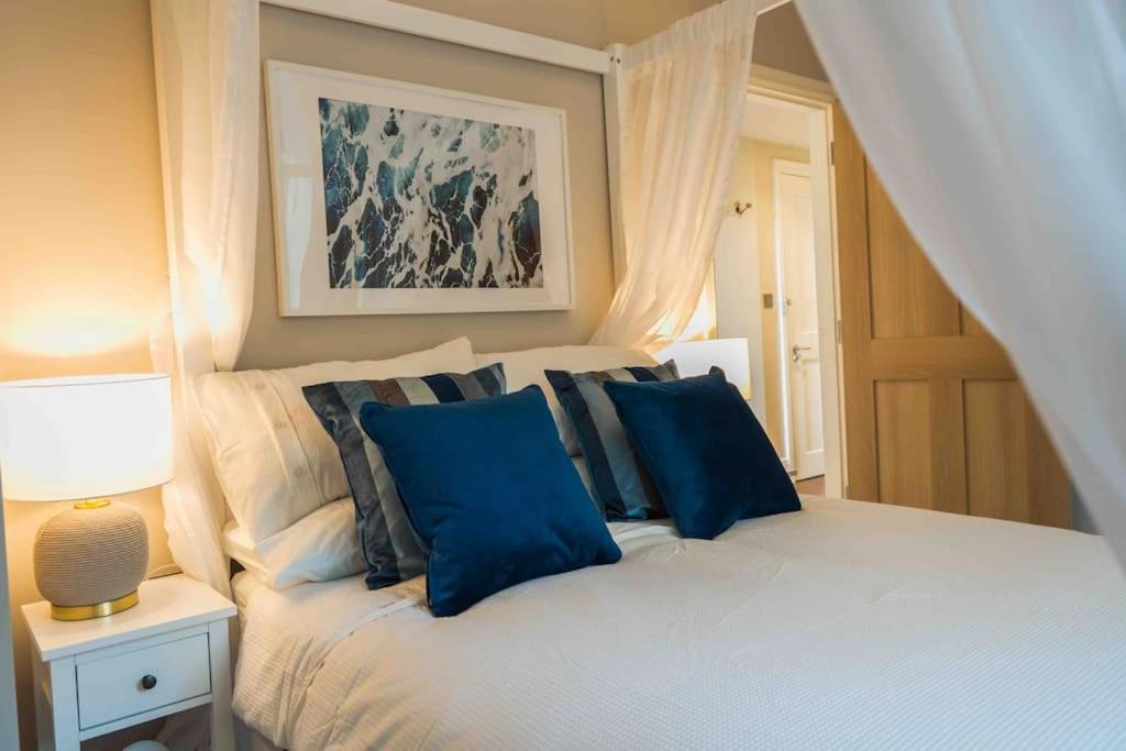 Beautiful Beach Side Apartment トーキー エクステリア 写真